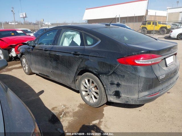 3FA6P0H76HR231543 Ford FUSION SE