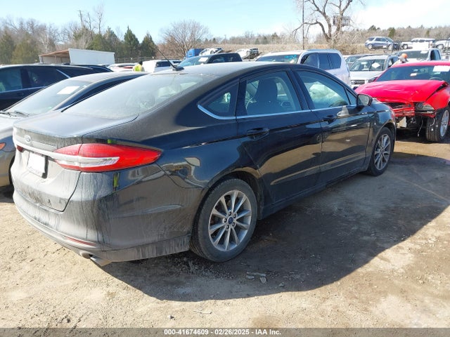 3FA6P0H76HR231543 Ford FUSION SE