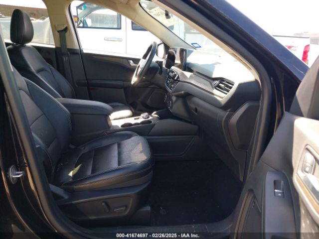 1FMCU0DZ9LUC08090 Ford Escape Titanium Hybrid