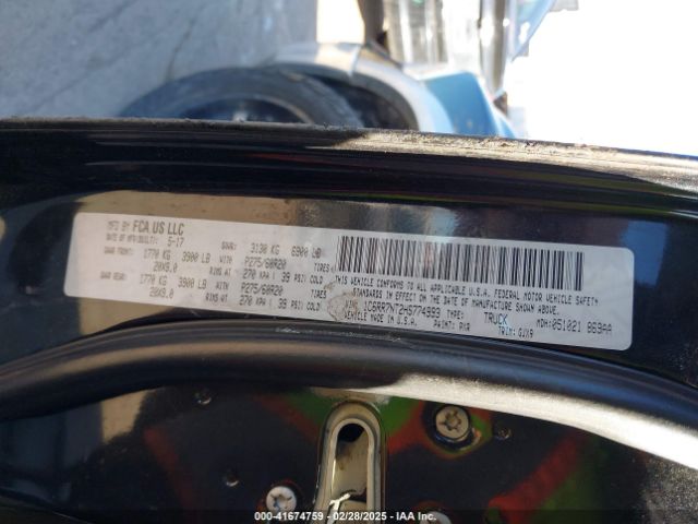 1C6RR7NT2HS774993 RAM 1500 Laramie  4x4 5'7 Box
