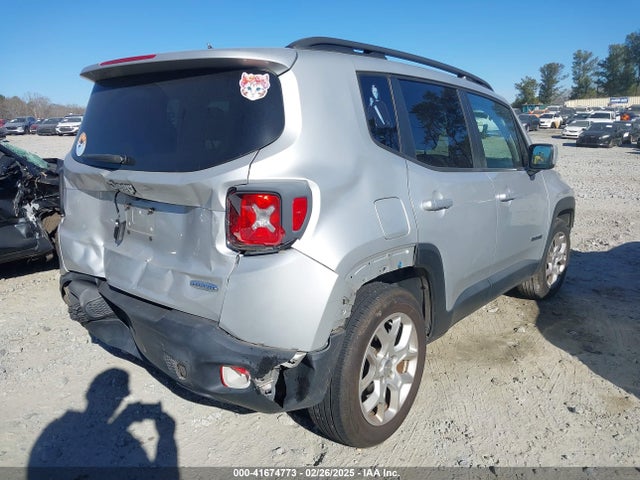 ZACCJABT0GPE15699 Jeep Renegade Latitude