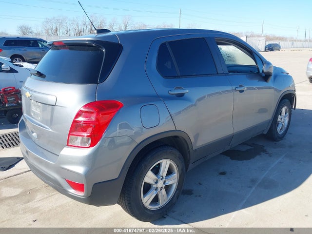 3GNCJKSB4LL341579 Chevrolet Trax Fwd Ls