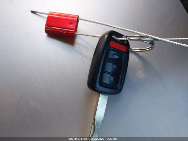 2HKRM4H36GH607180 Honda CR-V LX