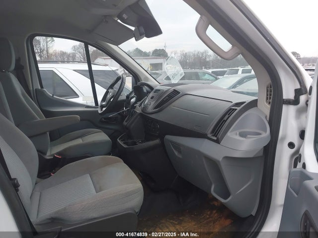 1FTYR1ZM8GKA70378 Ford Transit-250