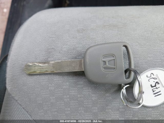 2HKRM4H42GH712016 Honda CR-V SE