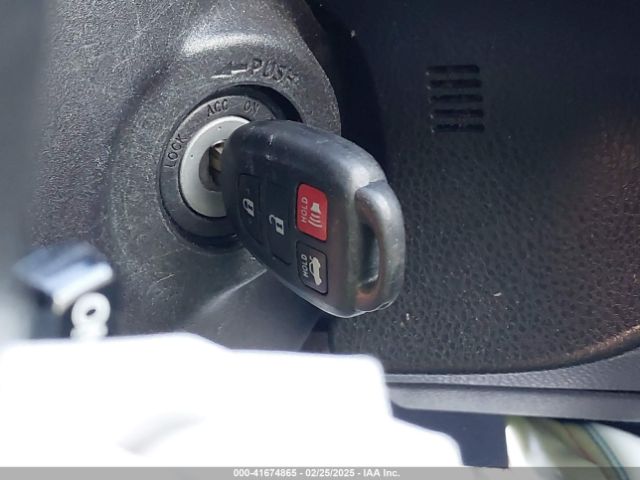 5YFBURHE0KP875590 Toyota COROLLA LE