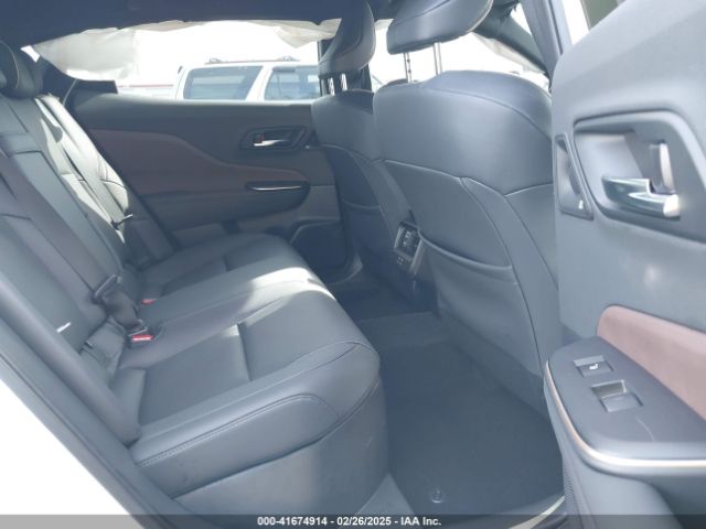JTDAAAAFXP3012532 Toyota Crown Limited