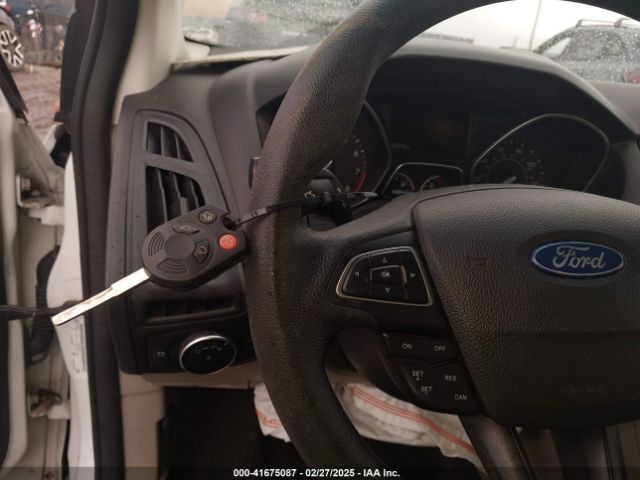 1FADP3F27FL350469 Ford FOCUS SE