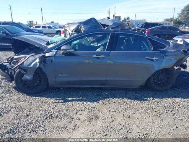 3FA6P0SU5GR241820 Ford Fusion Energi Titanium
