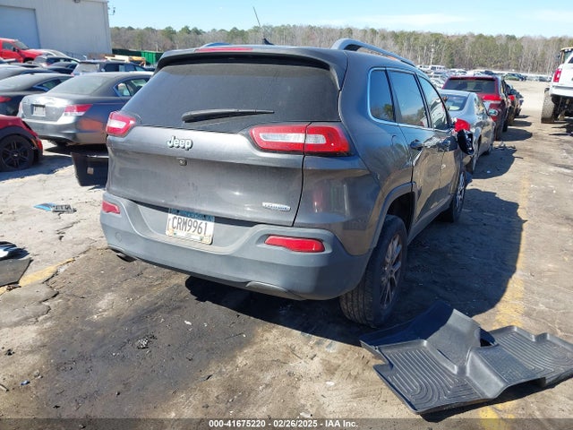 1C4PJLCB1EW153825 Jeep Cherokee Latitude