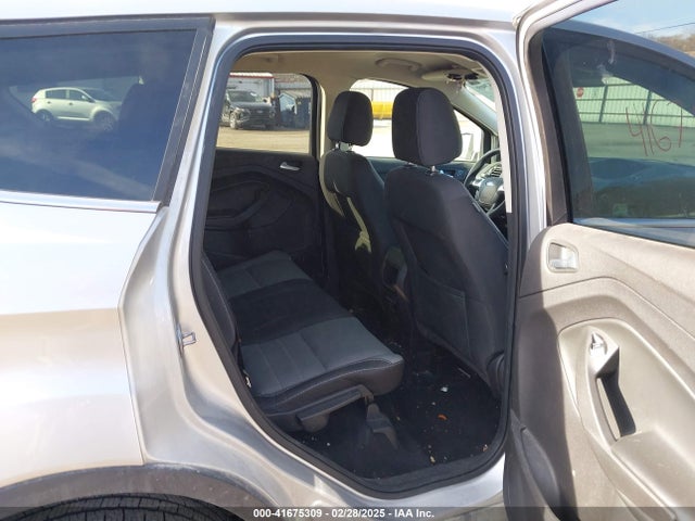 1FMCU0GX4GUA93124 Ford ESCAPE SE