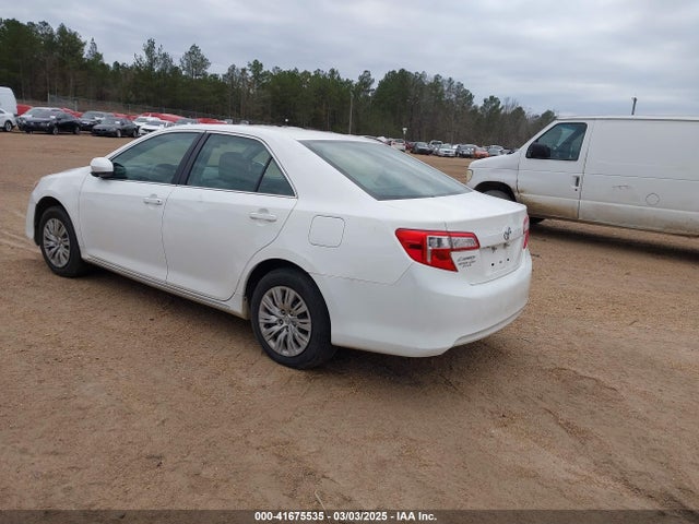 Toyota CAMRY LE 2014 4T4BF1FK3ER428426 Image 3