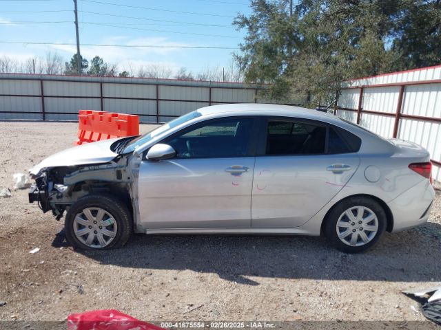 3KPA24AD8ME403664 KIA RIO S