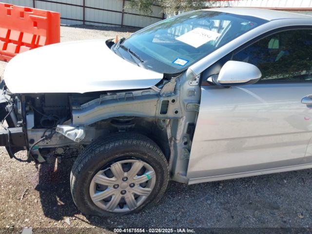 3KPA24AD8ME403664 KIA RIO S