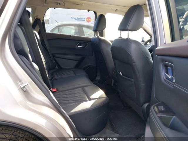 JN8BT3DD6NW275718 Nissan Rogue Platinum Intelligent Awd