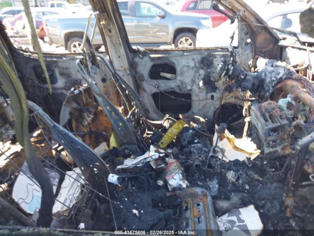 5TFLU4EN0EX098815 Toyota Tacoma Base V6