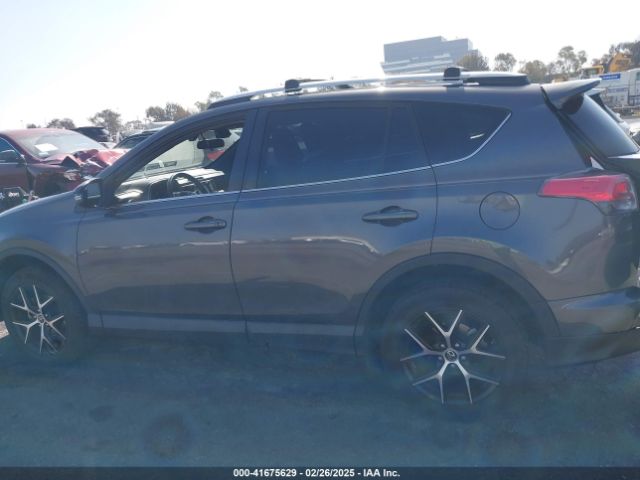 JTMNFREV3GJ070674 Toyota RAV4 SE