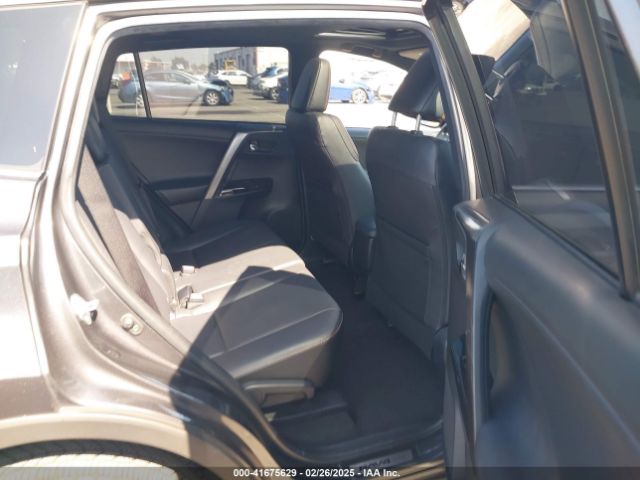 JTMNFREV3GJ070674 Toyota RAV4 SE