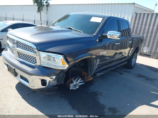 1C6RR7NM5HS881514 RAM 1500 Laramie  4x4 5'7 Box