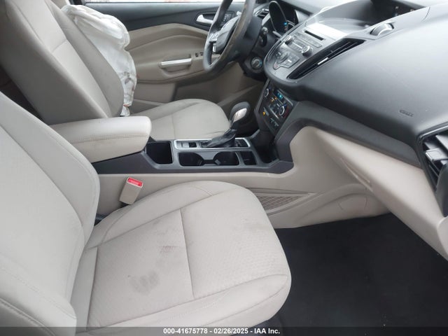 1FMCU0GD2JUD60550 Ford ESCAPE SE