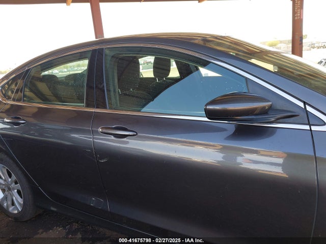 Chrysler 200 Limited 2015 1C3CCCAB5FN720674 Image 13