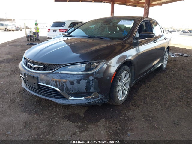 Chrysler 200 Limited 2015 1C3CCCAB5FN720674 Image 2