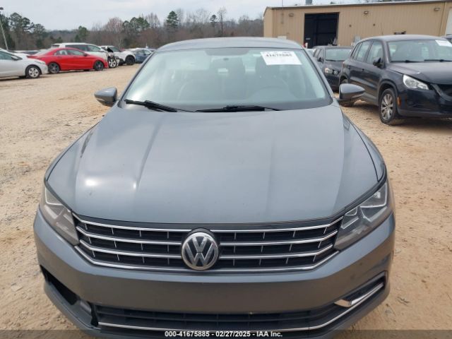1VWAT7A32HC046465 Volkswagen Passat 1.8t S