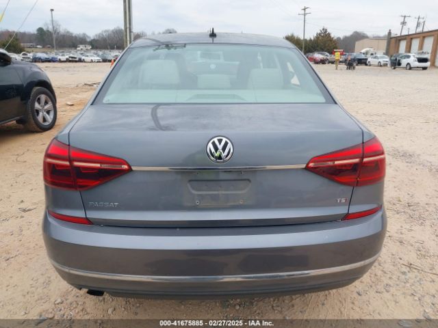 1VWAT7A32HC046465 Volkswagen Passat 1.8t S