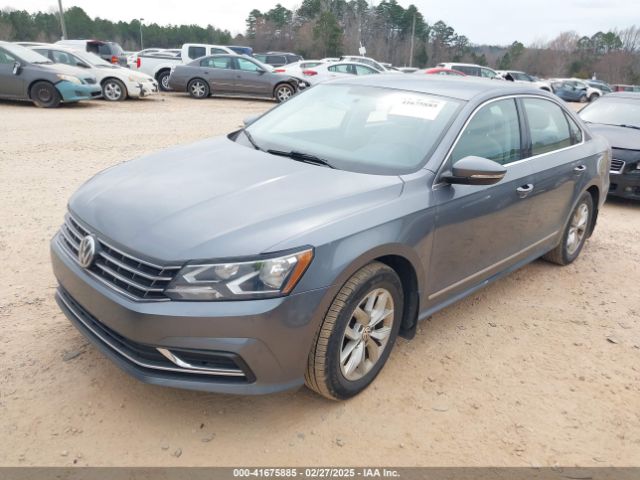 1VWAT7A32HC046465 Volkswagen Passat 1.8t S