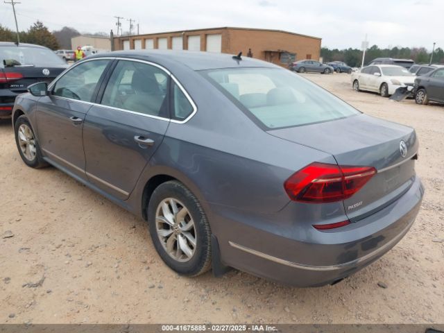 1VWAT7A32HC046465 Volkswagen Passat 1.8t S