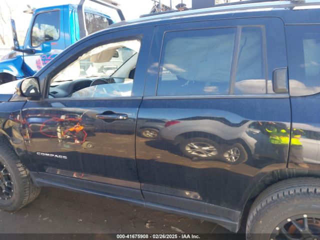 1C4NJDEB2ED626380 Jeep Compass Latitude