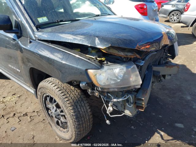 1C4NJDEB2ED626380 Jeep Compass Latitude