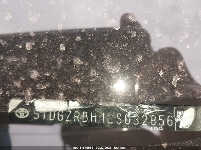 5TDGZRBH1LS032856 Toyota Highlander Xle