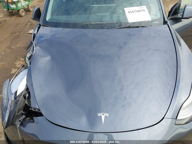 2023 TESLA MODEL Y 7SAYGDEE1PF755666 Photo 9