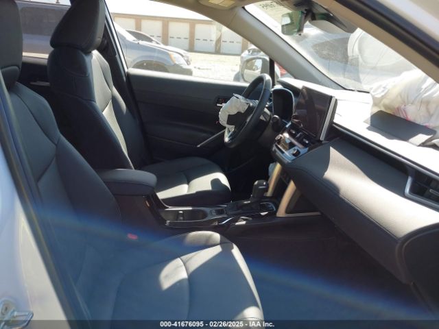 7MUDAABG0RV103515 Toyota Corolla Cross Xle