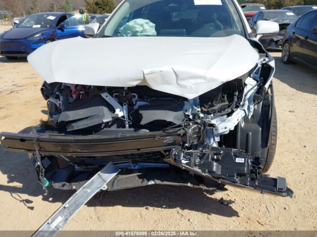 7MUDAABG0RV103515 Toyota Corolla Cross Xle