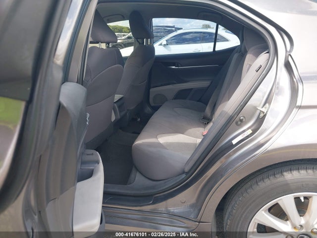 4T1B11HK3JU603533 Toyota CAMRY LE