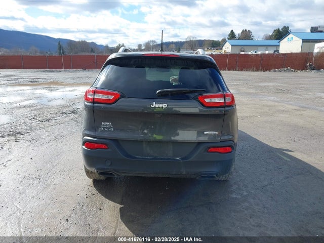 1C4PJMCS8GW253798 Jeep Cherokee Latitude