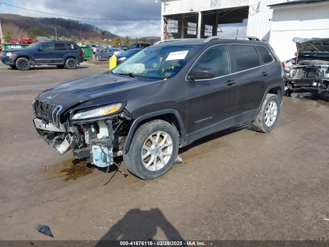 1C4PJMCS8GW253798 Jeep Cherokee Latitude