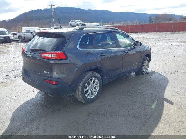 1C4PJMCS8GW253798 Jeep Cherokee Latitude