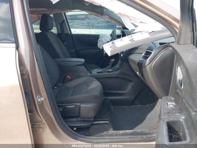 2GNAXUEV6K6219445 Chevrolet EQUINOX LT