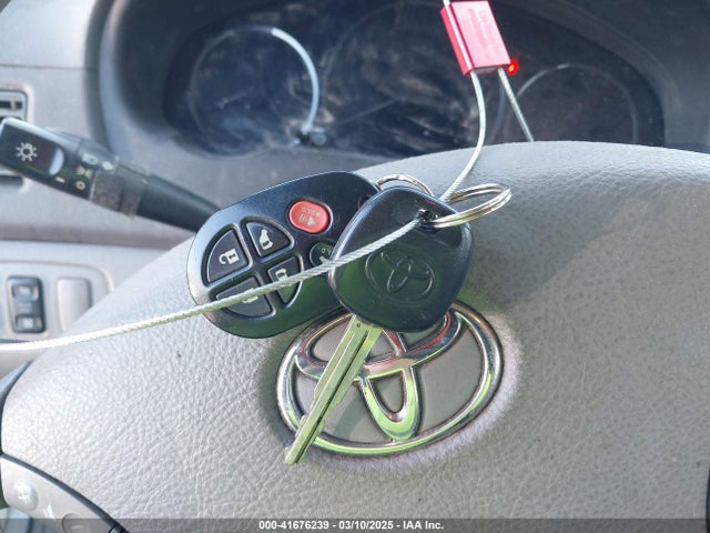 41676239 :رقم المزاد ، 5TDZK23C38S111363 vin ، 2008 Toyota Sienna Le مزاد بيع