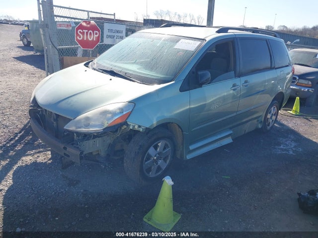 41676239 :رقم المزاد ، 5TDZK23C38S111363 vin ، 2008 Toyota Sienna Le مزاد بيع
