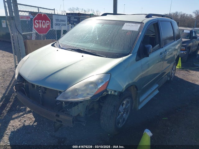 41676239 :رقم المزاد ، 5TDZK23C38S111363 vin ، 2008 Toyota Sienna Le مزاد بيع