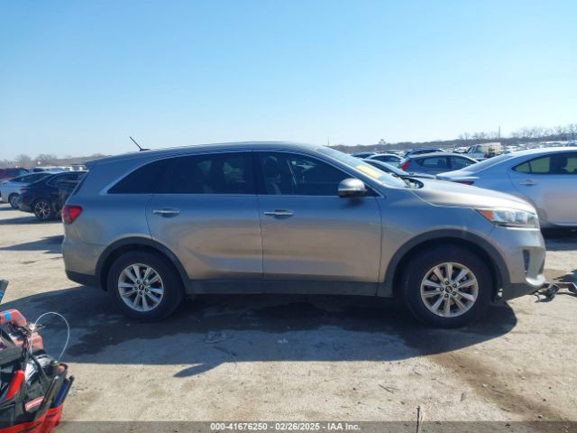 5XYPG4A39KG496696 KIA Sorento 2.4l L