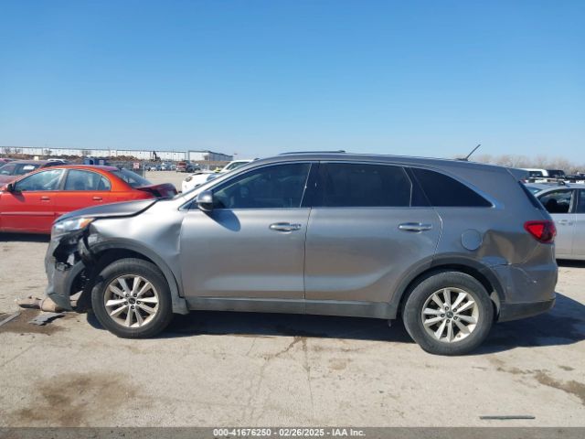 5XYPG4A39KG496696 KIA Sorento 2.4l L