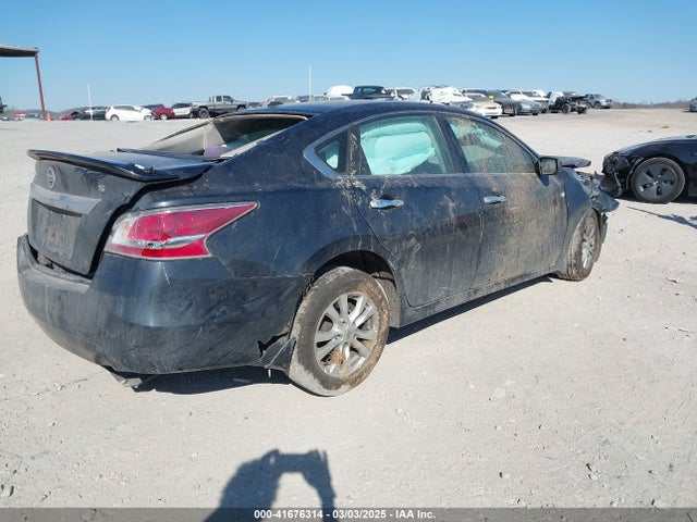 Nissan Altima 2.5 S 2015 1N4AL3AP1FC155906 Image 4