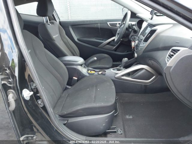 KMHTC6AD7GU270866 Hyundai Veloster