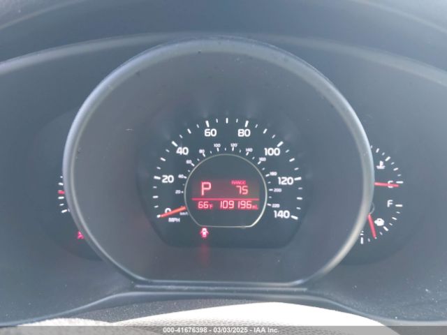 KNDJP3A54E7048045 KIA SOUL +