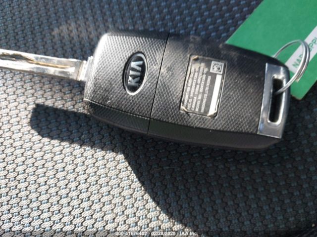 KNDPBCACXG7805704 KIA Sportage Lx